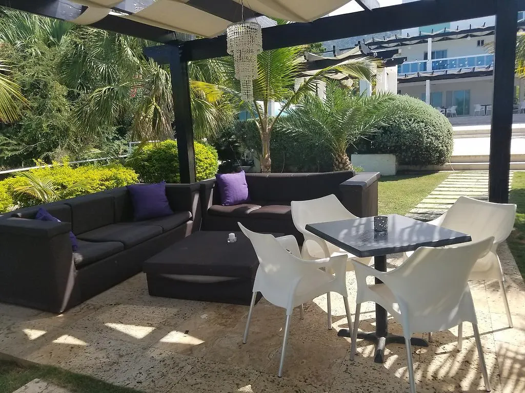 Hotel IBIZA Palmar de Ocoa 2*,  Dominikanische Republik
